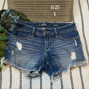 Hollister women’s jean shorts